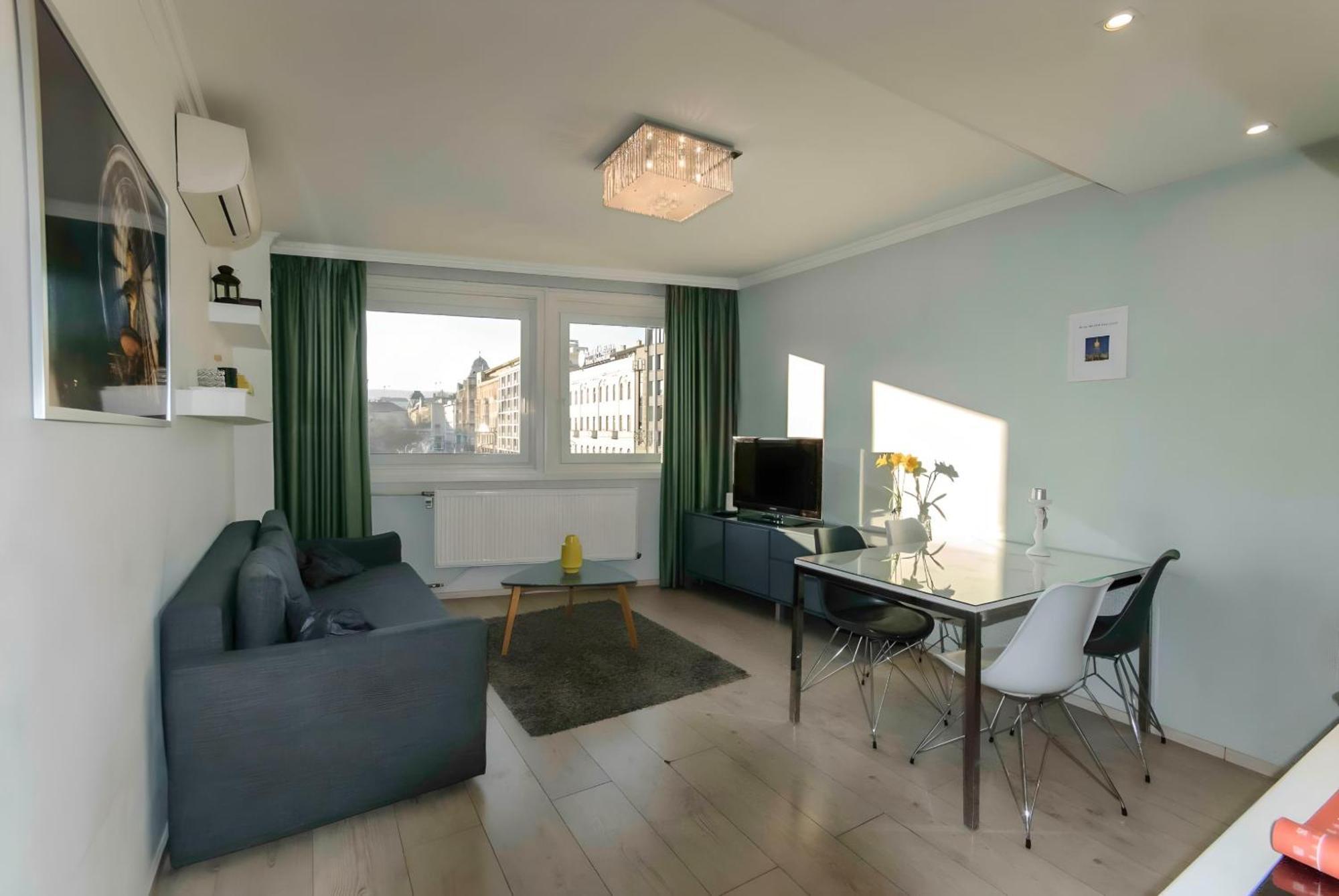 Big Wheel Panoramica Apartment 부다페스트 외부 사진